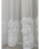 Firana ROSELIN 400x140 cm taśma , zdobiona dołem aplikacją róż